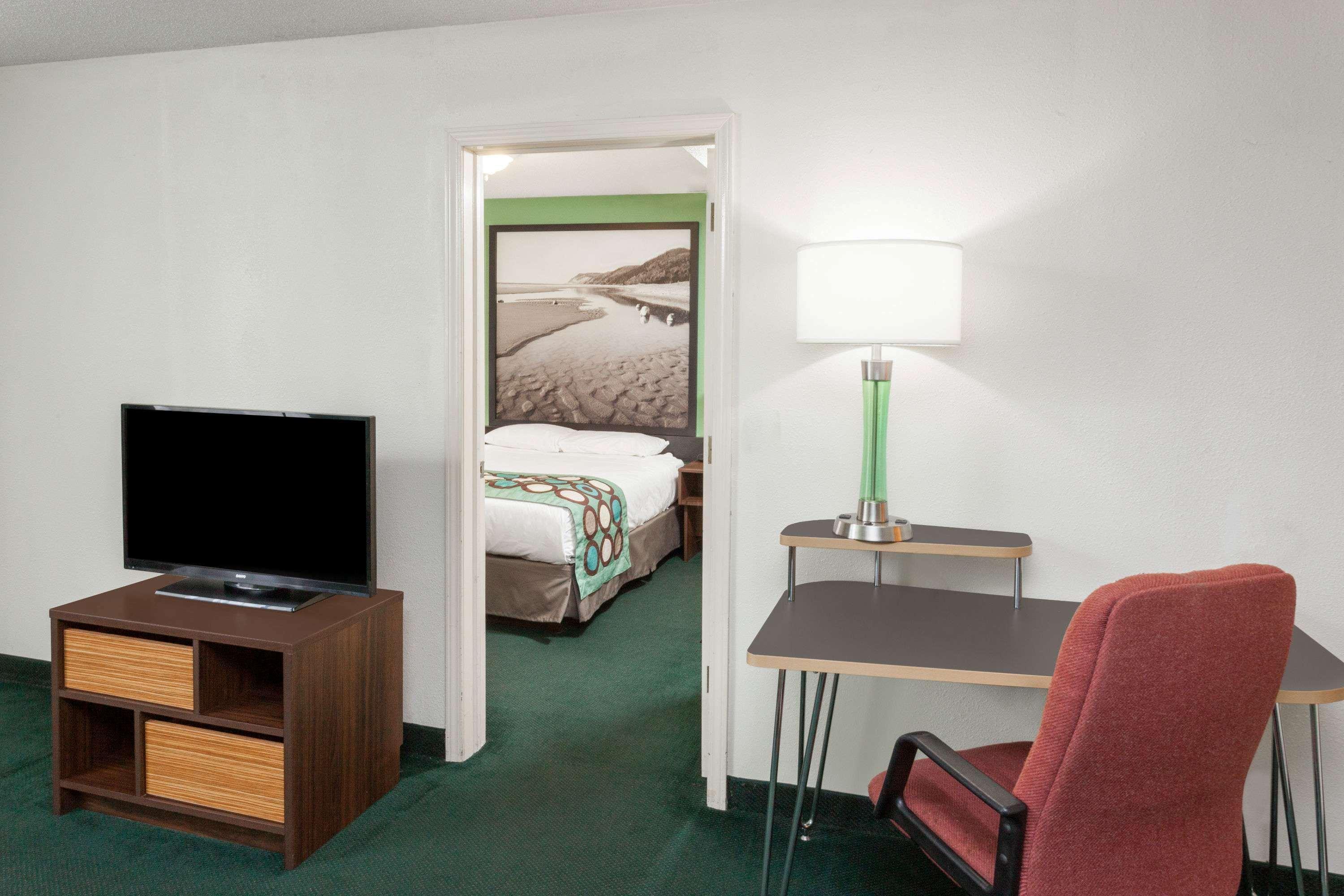 Super 8 By Wyndham Stevensville St Joseph Exterior foto