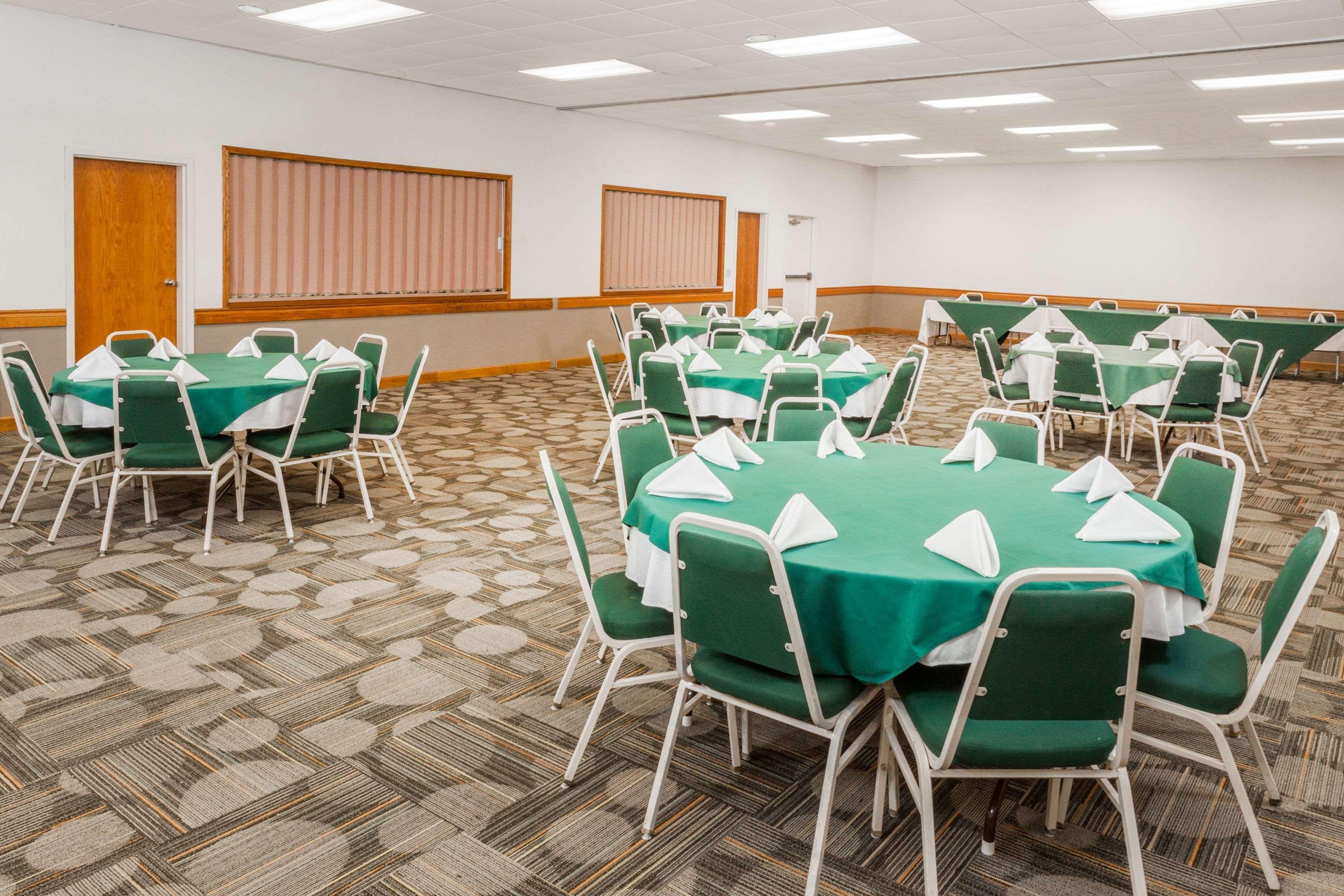 Super 8 By Wyndham Stevensville St Joseph Exterior foto